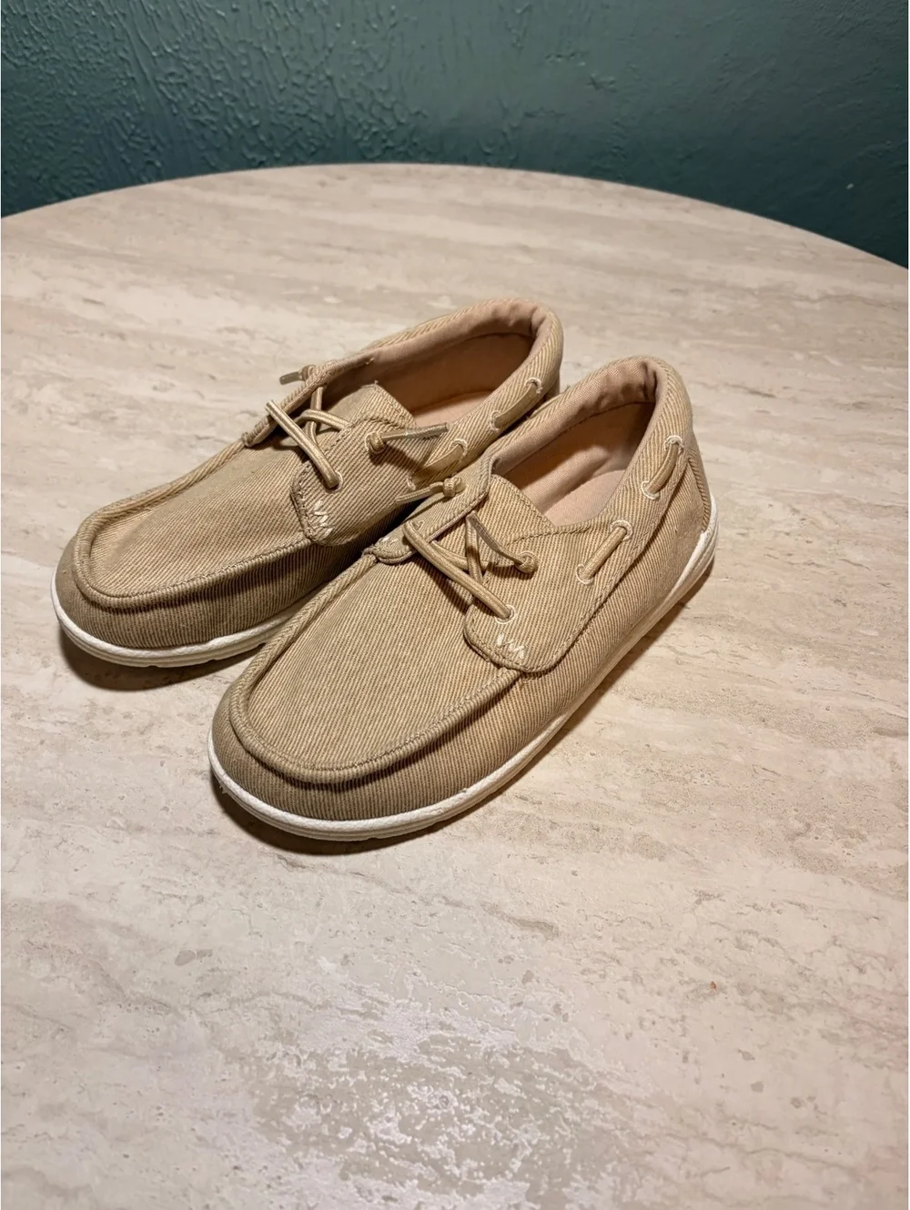 Cat & Jack Beige Canvas Boat Shoes Size 2